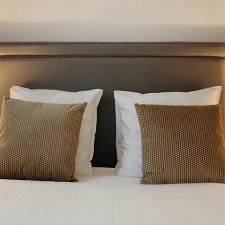 La Lys & Πανσιόν 4*