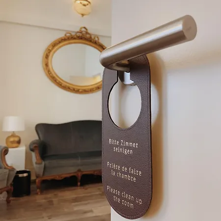 Πανσιόν La Lys & 4*