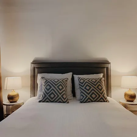 La Lys & Πανσιόν Γάνδη